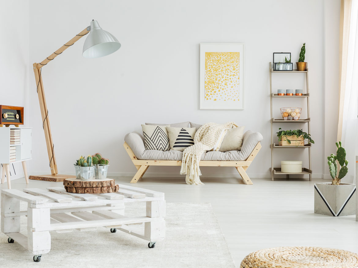 Light and modern apartment
