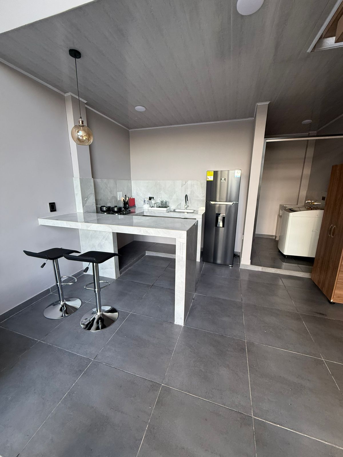 Vive la Experiencia de un Apartamento Amoblado Moderno