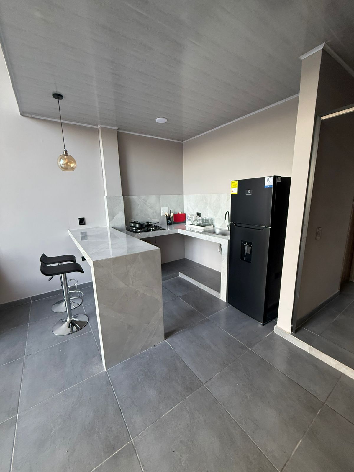 Vive la Experiencia de un Apartamento Amoblado Moderno